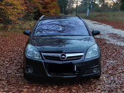 Schwarz Gebraucht 2007 Opel Signum Business Kombi | 1.000 € (Fairer Preis)