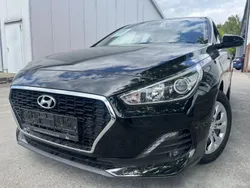 Schwarz Gebraucht 2020 Hyundai i30 Select Limousine | 12.490 € (Guter Preis)