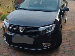Schwarz Gebraucht 2020 Dacia Sandero Essentiel Limousine | 8.500 € (Superpreis)