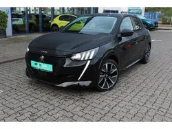Schwarz Gebraucht 2021 Peugeot e-208 GT Kleinwagen | 16.990 € (Fairer Preis)