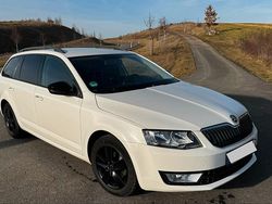 Weiß Gebraucht 2014 Skoda Octavia Kombi | 8.300 € (Fairer Preis)