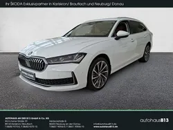 Weiß Gebraucht 2024 Skoda Superb LAURIN & KLEMENT Kombi | 44.450 €
