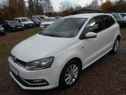 Weiß Gebraucht 2016 VW Polo LOUNGE Limousine | 4.889 € (Fairer Preis)
