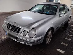 Silber Gebraucht 1999 Mercedes CLK200 Elegance Coupé | 4.900 €