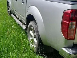 Silber Gebraucht 2013 Nissan Navara SE Abholung | 12.250 € (Guter Preis)