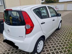 Weiß Gebraucht 2011 Opel Agila Edition Kleinwagen | 1.999 € (Guter Preis)