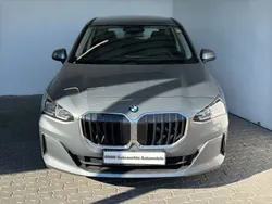 Grau Gebraucht 2023 BMW 216 Active Tourer Van / Kleinbus | 26.198 € (Fairer Preis)