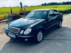 Blau Gebraucht 2002 Mercedes E240 Elegance Limousine | 4.800 € (Fairer Preis)