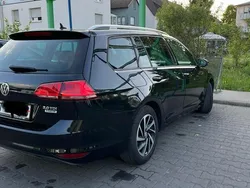 Schwarz Gebraucht 2016 VW Golf VII Kombi | 9.900 € (Guter Preis)