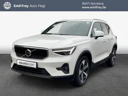 Crystal weißperleffekt Gebraucht 2024 Volvo XC40 Core SUV | 34.990 € (Guter Preis)
