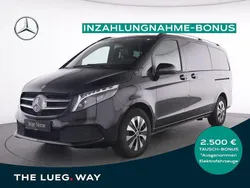 Schwarz obsidianschwarz metall Gebraucht 2023 Mercedes V250 Van / Kleinbus | 61.885 € (Etwas zu teuer)