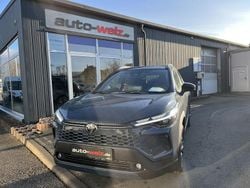 Hell grau metallic Neu 2025 Toyota Corolla Cross Comfort SUV | 36.690 € (Guter Preis)