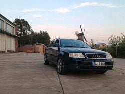 Blau Gebraucht 2000 Audi A6 Comfort Kombi | 2.100 €