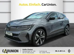 Dolomitgrau, black pearlschwarz metallic (grau) Gebraucht 2023 Renault Mégane Techno Limousine | 25.495 € (Fairer Preis)