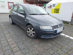 Grau Gebraucht 2004 Fiat Stilo Kleinwagen | 599 € (Superpreis)