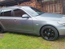 Grau Gebraucht 2009 BMW 525 Kombi | 5.500 € (Guter Preis)