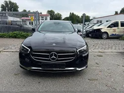 Schwarz Gebraucht 2022 Mercedes E220 Avantgarde Limousine | 27.450 € (Guter Preis)