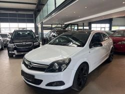 Weiß Gebraucht 2009 Opel Astra GTC Innovation Limousine | 2.990 € (Fairer Preis)