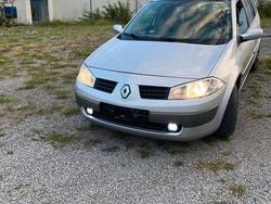 Grau Gebraucht 2005 Renault Mégane GrandTour Kombi | 900 € (Guter Preis)