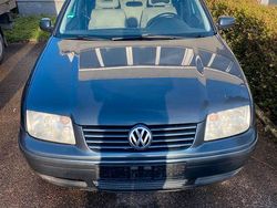 Schwarz Gebraucht 2000 VW Bora Basis Limousine | 1.850 € (Fairer Preis)