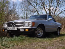 Grau Gebraucht 1984 Mercedes SL380 | 29.850 €