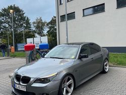 Grau Gebraucht 2009 BMW 530 Performance Limousine | 12.000 € (Teuer)