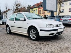 Weiß Gebraucht 2000 VW Golf Trendline Limousine | 2.400 € (Guter Preis)
