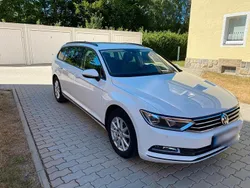 Weiß Gebraucht 2015 VW Passat Trendline Kombi | 10.900 € (Fairer Preis)