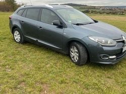 Grau Gebraucht 2015 Renault Mégane GrandTour LIMITED Kombi | 7.800 € (Fairer Preis)