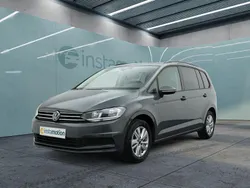 Grau Gebraucht 2024 VW Touran Van / Kleinbus | 31.299 € (Guter Preis)