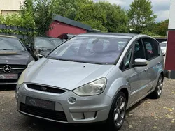 Silber Gebraucht 2008 Ford S-MAX Titanium Van / Kleinbus | 4.990 € (Etwas zu teuer)