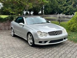 Silber Gebraucht 2005 Mercedes CLK55 AMG AMG Cabrio | 14.999 €