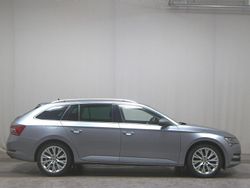 Grau Gebraucht 2021 Skoda Superb Style Kombi | 19.680 € (Superpreis)