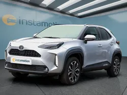 Silber Gebraucht 2024 Toyota Yaris Cross SUV | 27.199 € (Fairer Preis)