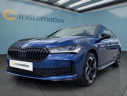 Blau Neu 2025 Skoda Superb Kombi | 59.099 €