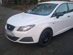 Weiß Gebraucht 2011 Seat Ibiza Limousine | 2.500 € (Guter Preis)
