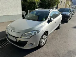 Silber Gebraucht 2009 Renault Mégane III Kombi | 4.970 € (Fairer Preis)