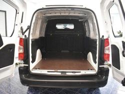 Jade weiss Gebraucht 2021 Opel Combo Van / Kleinbus | 12.470 € (Guter Preis)