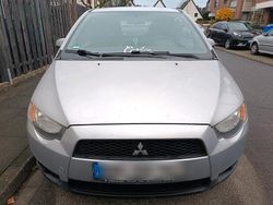Silber Gebraucht 2012 Mitsubishi Colt Kleinwagen | 3.200 €