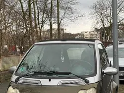 Grün Gebraucht 2002 Smart ForTwo Cabrio Cabrio | 1.900 €