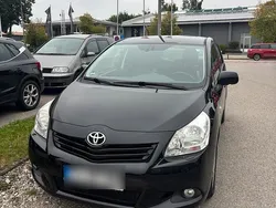 Schwarz Gebraucht 2009 Toyota Verso Van / Kleinbus | 5.000 € (Fairer Preis)