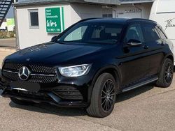 Schwarz unilack Gebraucht 2021 Mercedes GLC300e AMG line SUV | 31.900 € (Etwas zu teuer)
