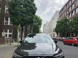 Grau Gebraucht 2017 Volvo XC60 Inscription SUV | 30.900 € (Guter Preis)