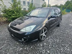 Schwarz Gebraucht 2000 Ford Focus Sport Kombi | 2.200 € (Teuer)