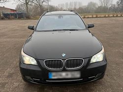 Schwarz Gebraucht 2007 BMW 530 Kombi | 8.300 €
