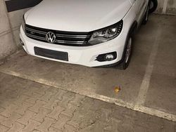 Weiß Gebraucht 2014 VW Tiguan Sportline SUV | 14.900 € (Etwas zu teuer)