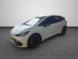 Eisweiß Gebraucht 2024 Cupra Born e-Boost Kleinwagen | 31.950 € (Superpreis)