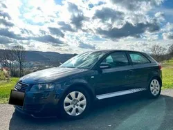 Grau Gebraucht 2004 Audi A3 Kleinwagen | 700 € (Superpreis)