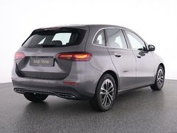 Gebraucht 2024 Mercedes B200 Van / Kleinbus | 30.435 € (Superpreis)