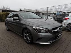 Grau Gebraucht 2017 Mercedes CLA180 Shooting Brake Kombi | 19.980 € (Fairer Preis)